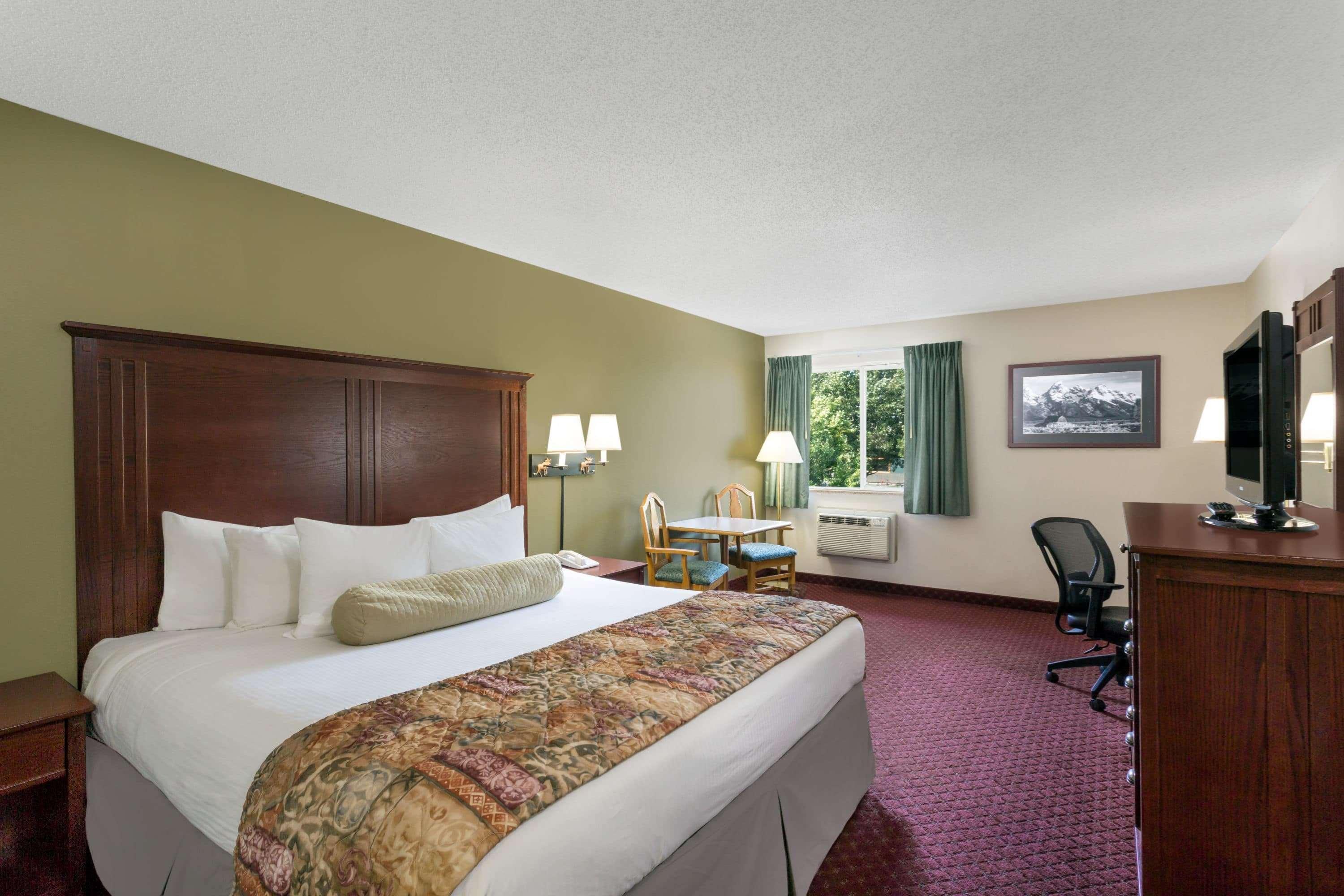 Baymont By Wyndham Bozeman Motel Exterior photo
