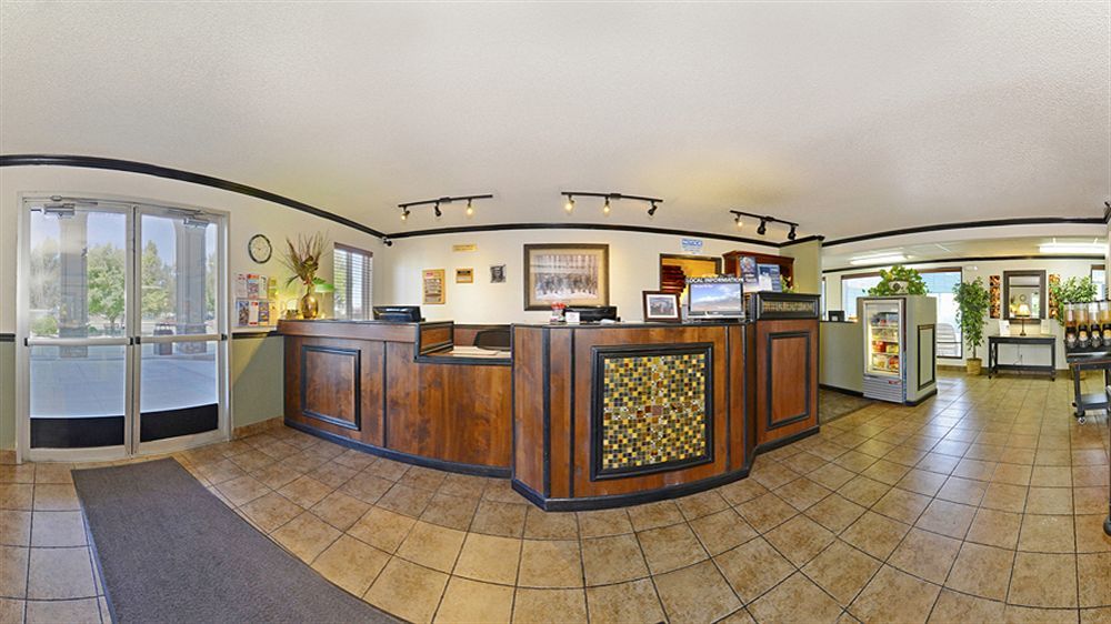 Baymont By Wyndham Bozeman Motel Exterior photo
